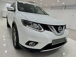 Nissan X-Trail 2.0 CVT Sunroof 4WD 2015 White Rear Entertainment